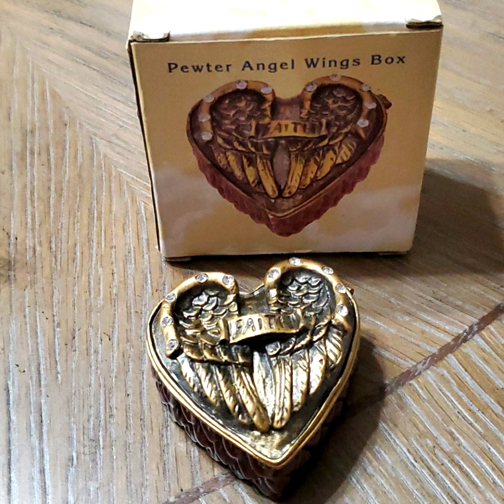 Pewter Angel Wings Box
